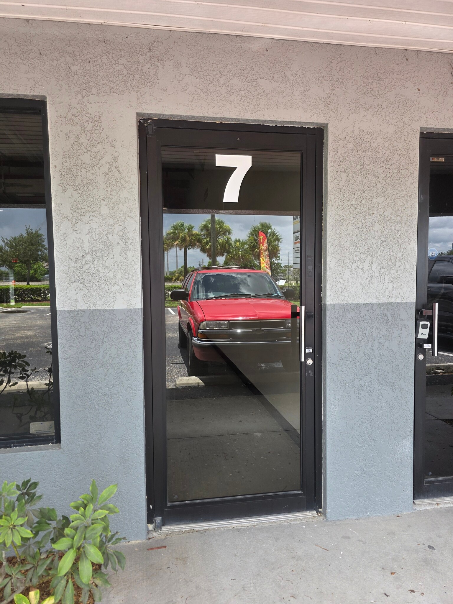 7600 Alico Rd, Fort Myers, FL à louer Photo de l’immeuble– Image 1 sur 9