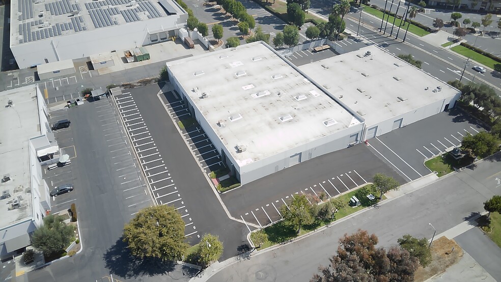 519-525 W Terrace Dr, San Dimas, CA à vendre - Photo de l’immeuble – Image 2 sur 13