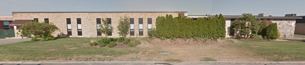 71 E Industry Ct, Deer Park, NY à vendre - Photo de l’immeuble – Image 3 sur 4