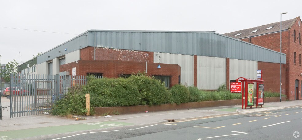 Armley Rd, Leeds à louer - Photo de l’immeuble – Image 2 sur 4