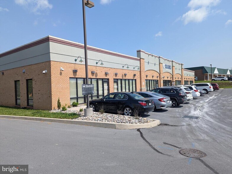14 Compass Pt, Martinsburg, WV à louer - Photo de l’immeuble – Image 2 sur 23