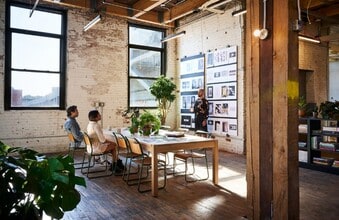 94-126 9th St, Brooklyn, NY à louer Photo intérieure– Image 2 sur 9