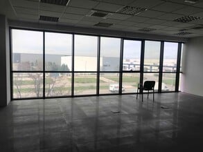 Bureau dans San Fernando de Henares, Madrid à louer Photo intérieure– Image 1 sur 10