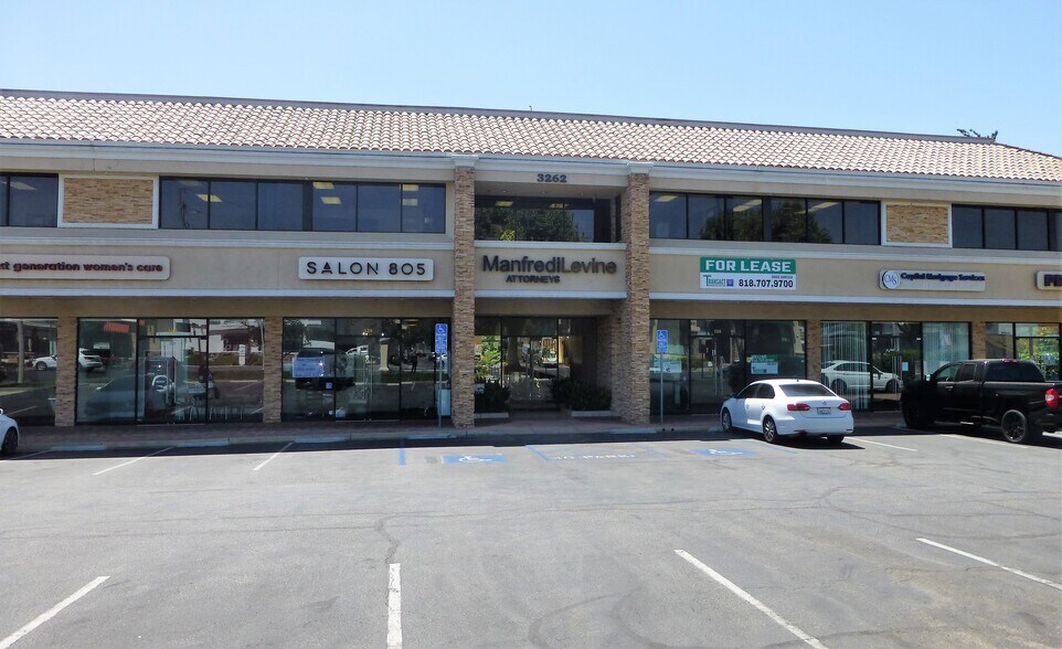 3262 E Thousand Oaks Blvd, Westlake Village, CA à louer - Photo de l’immeuble – Image 2 sur 9