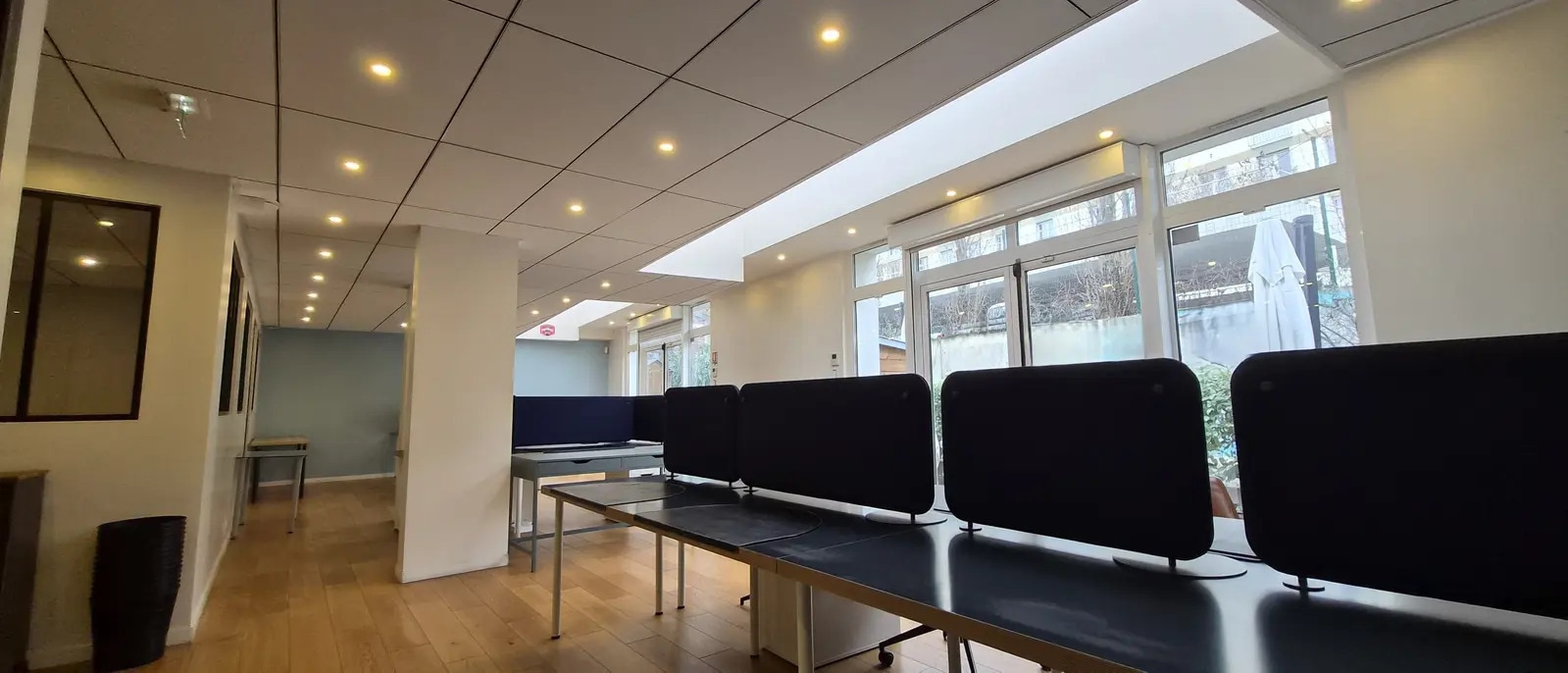 Bureau dans Paris à vendre Photo de l’immeuble– Image 1 sur 12