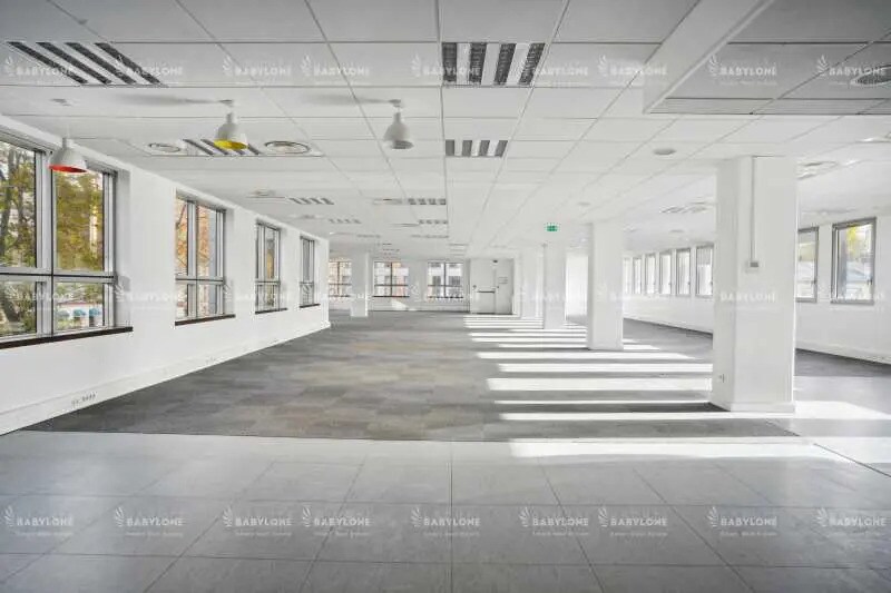 Bureau dans Montreuil à louer - Photo de l’immeuble – Image 2 sur 6