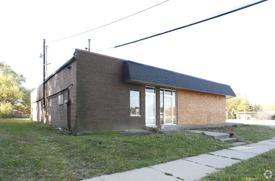 4401-4407 S Martin Luther King Jr Blvd, Lansing, MI à louer - Photo de l’immeuble – Image 2 sur 3