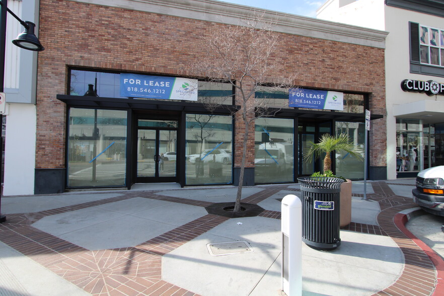 325-327 N Brand Blvd, Glendale, CA à louer - Photo de l’immeuble – Image 1 sur 4