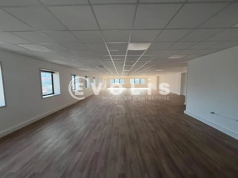 Bureau dans Rosny-sous-Bois à vendre Photo intérieure– Image 1 sur 7