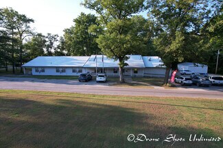 Plus de détails pour 402 Mae Orr St, Enfield, IL - Hôtellerie à vendre