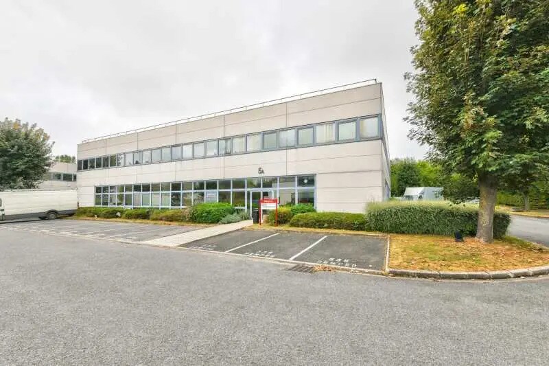 161/163 Rue De La Belle Etoile, Roissy-en-France à louer - Photo de l’immeuble – Image 3 sur 10