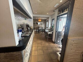 Plus de détails pour Local commercial à louer