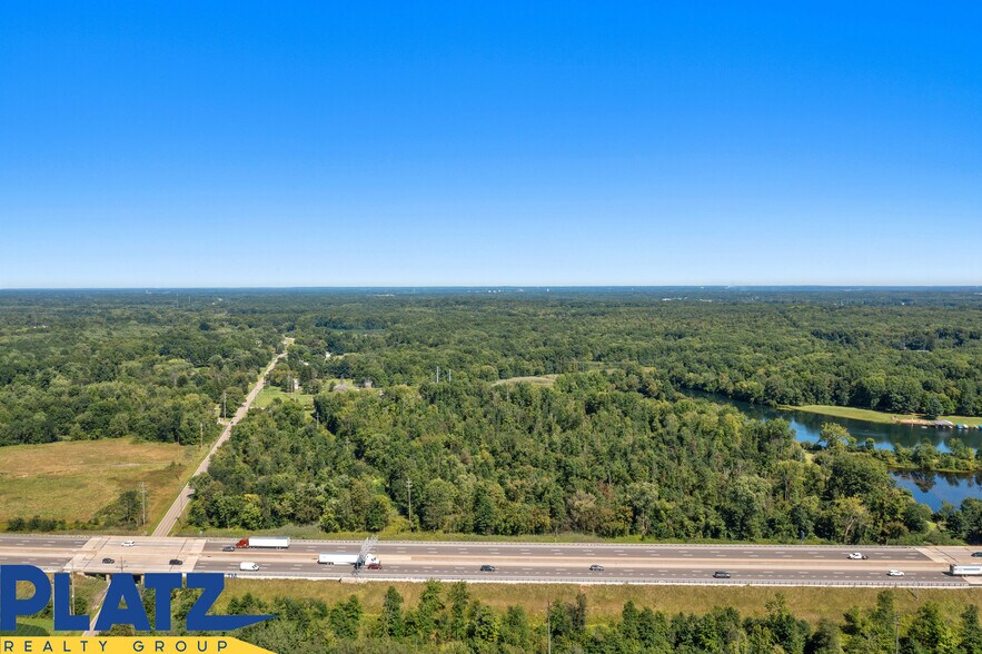 Warren Ravenna Rd, Newton Falls, OH à vendre - Photo de l’immeuble – Image 2 sur 34