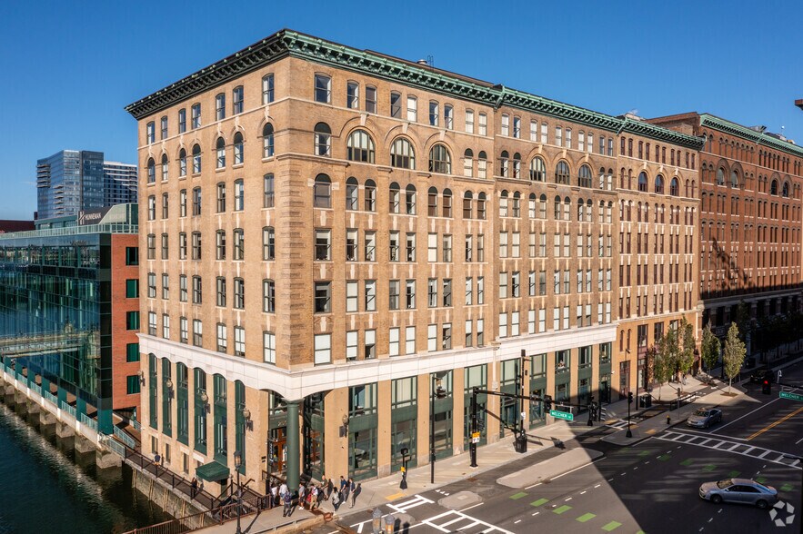 250-260 Summer St, Boston, MA à louer - Photo de l’immeuble – Image 1 sur 6