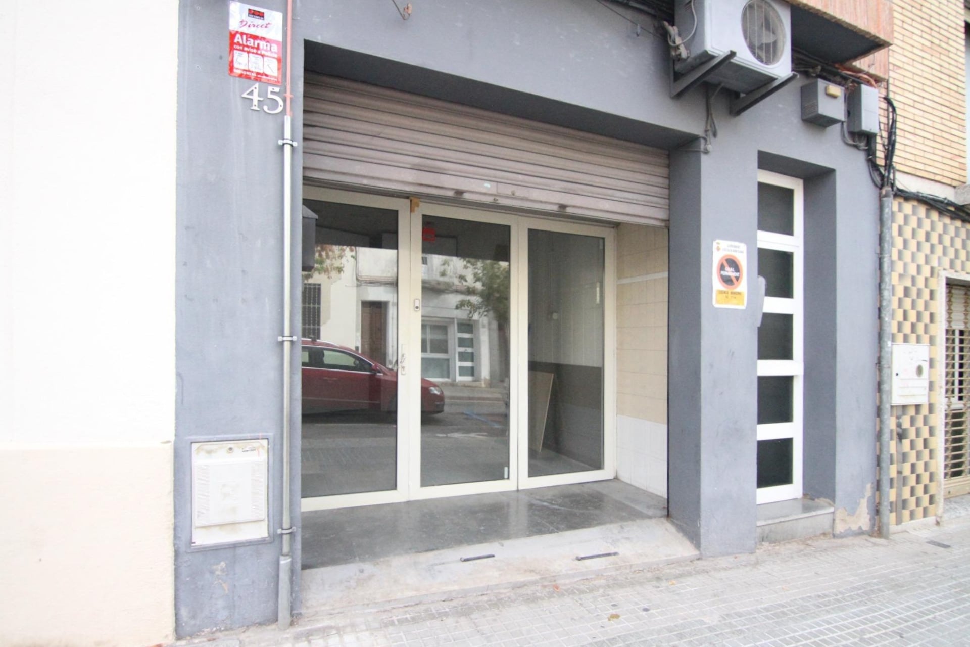 Local commercial dans Olesa de Montserrat, Barcelona à louer Photo intérieure– Image 1 sur 6