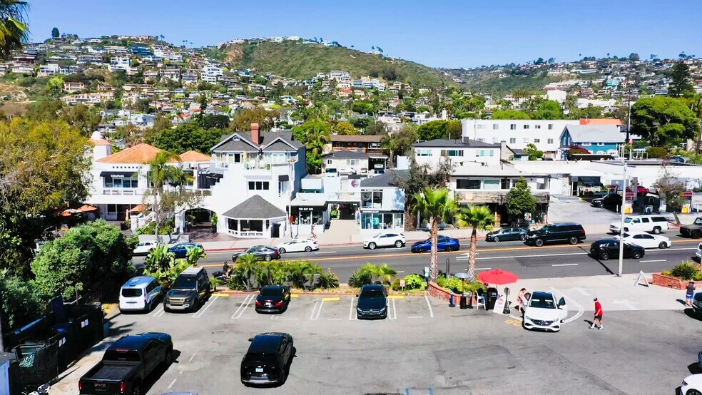 550 S Coast Hwy, Laguna Beach, CA à vendre - Vidéo sur l’annonce professionnelle – Image 2 sur 12