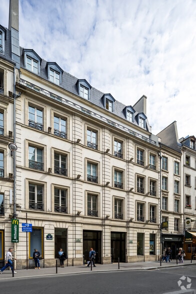 92-98 Rue De Provence, Paris à louer - Photo de l’immeuble – Image 2 sur 14