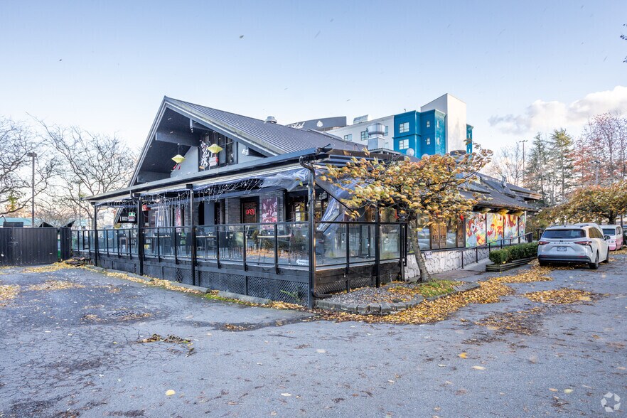 8320 Alexandra Rd, Richmond, BC à vendre - Photo principale – Image 1 sur 3