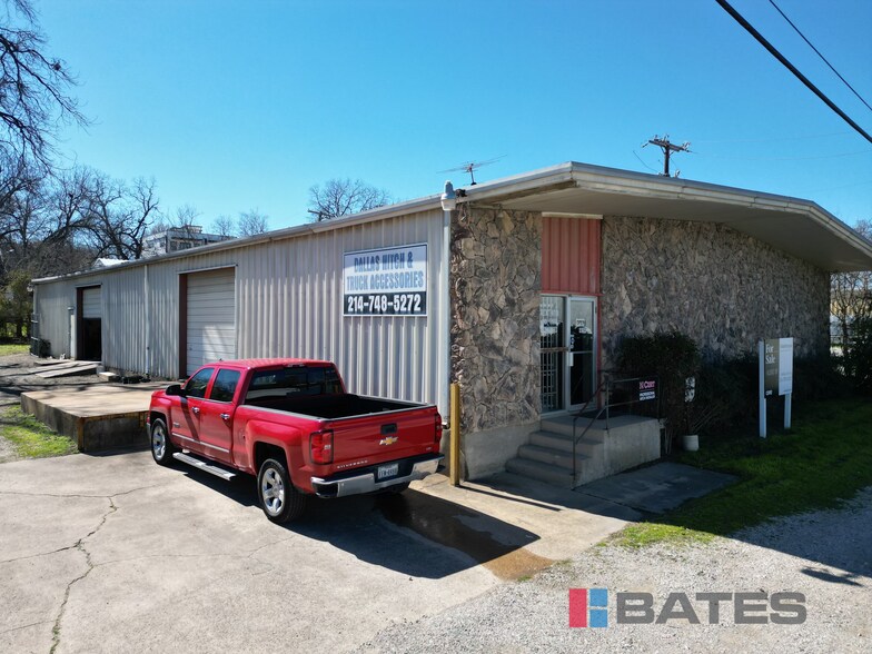 1850 W Commerce St, Dallas, TX à louer - Photo de l’immeuble – Image 1 sur 2