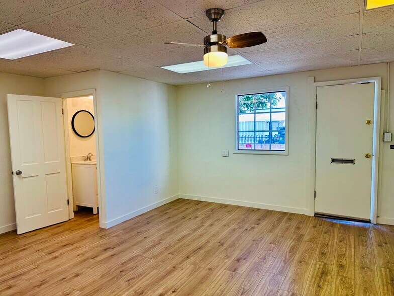 2621 Artesia Blvd, Redondo Beach, CA à louer - Photo de l’immeuble – Image 2 sur 4