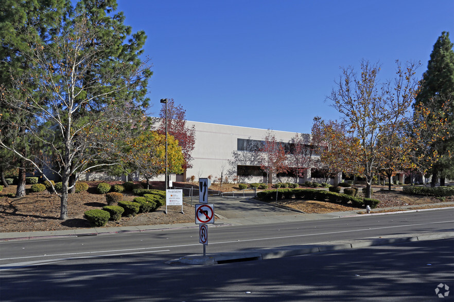 5065 Deer Valley Rd, Antioch, CA à louer - Photo de l’immeuble – Image 3 sur 32