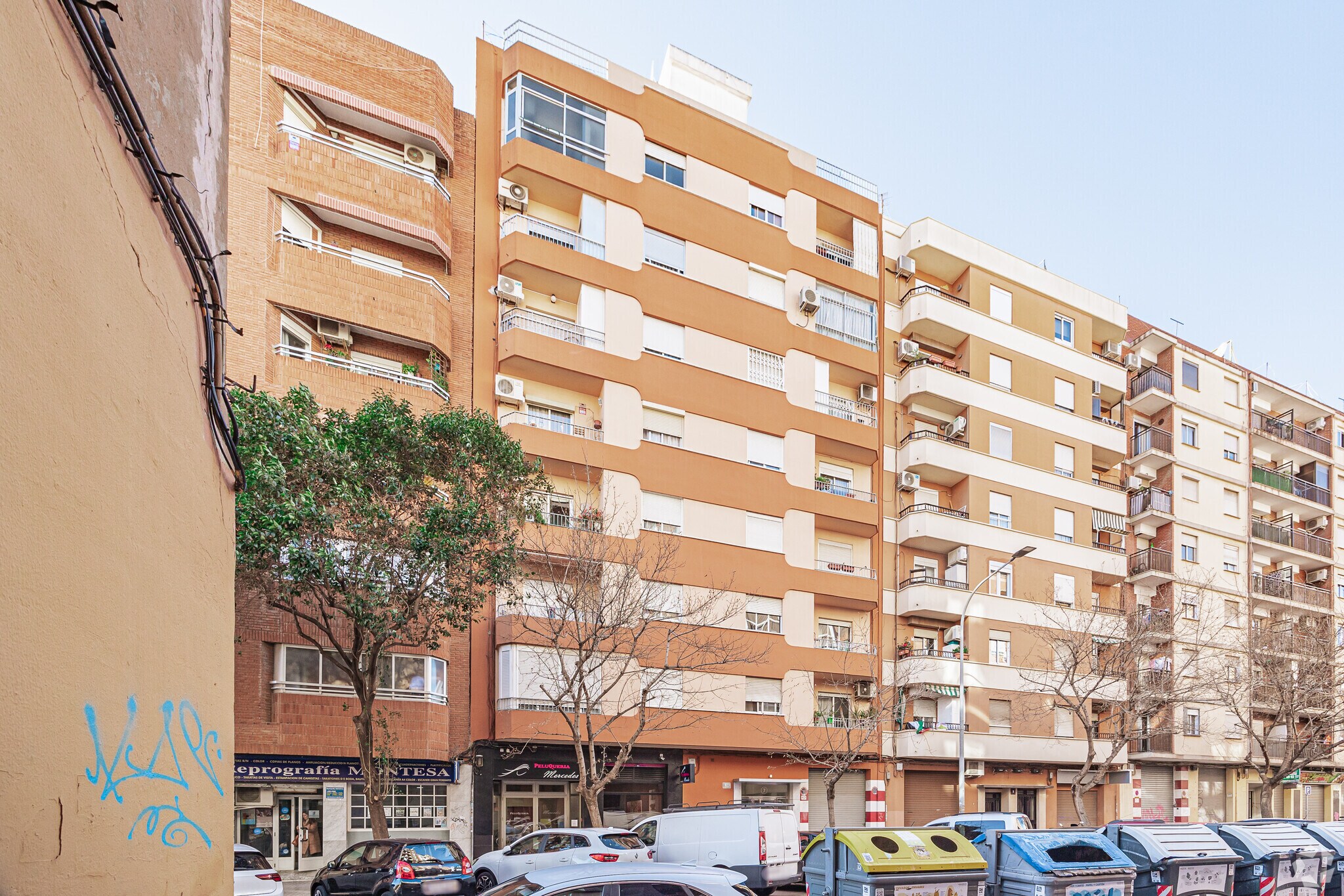 Immeuble residentiel dans València, Valencia à vendre Photo principale– Image 1 sur 3