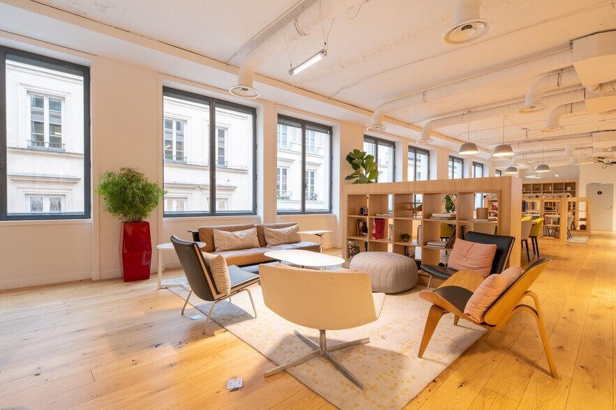 17-21 Rue Saint-Fiacre, Paris à louer - Photo de l’immeuble – Image 3 sur 24