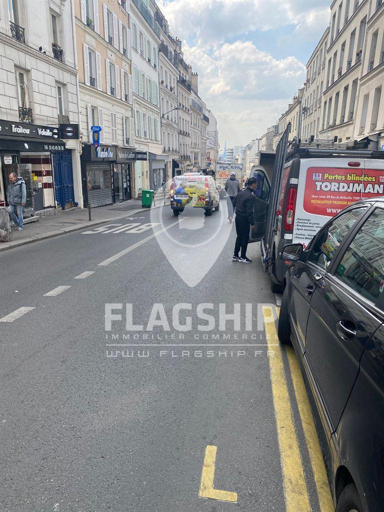 Local commercial dans Paris à louer Aérien– Image 1 sur 2