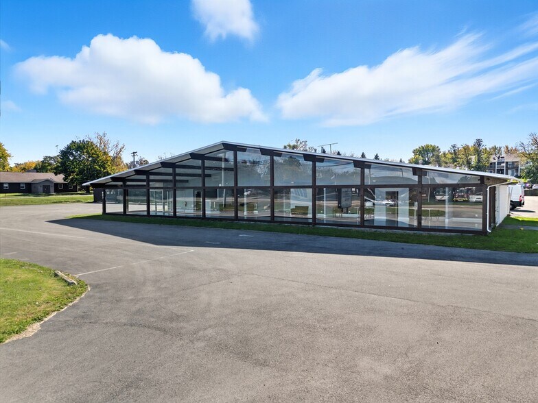 801 W Grant Hwy, Marengo, IL à louer - Photo principale – Image 1 sur 47