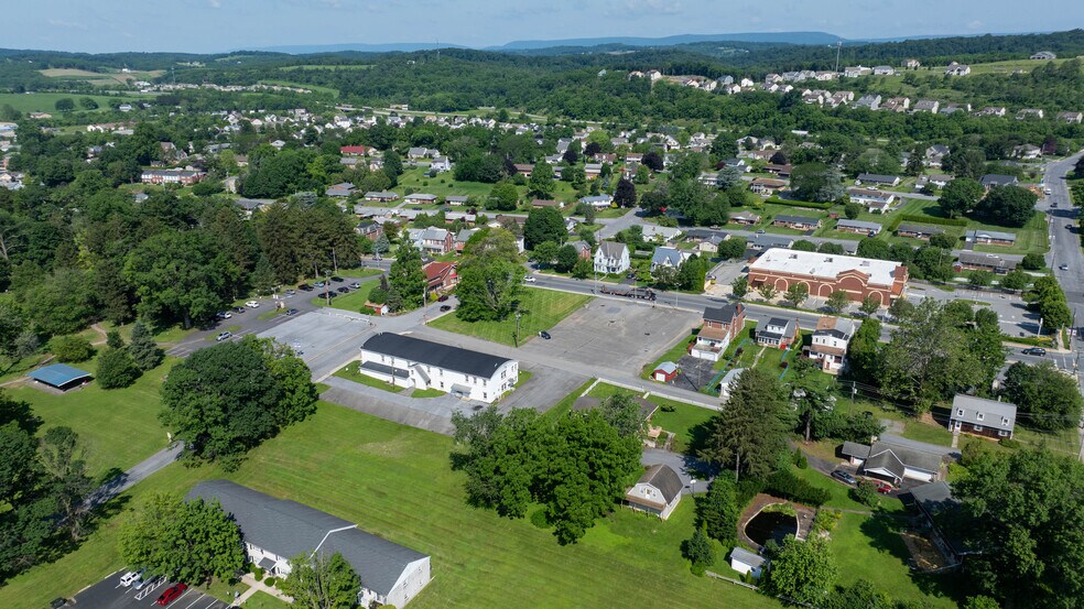 504 E Main St, Kutztown, PA à vendre - Photo de l’immeuble – Image 3 sur 11
