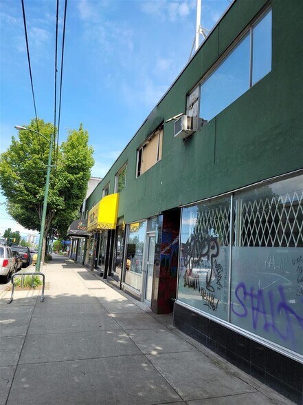 2117-2121 Kingsway, Vancouver, BC à vendre - Photo de l’immeuble – Image 3 sur 4