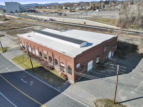 1311 East St, Pittsfield, MA - VUE AÉRIENNE  vue de carte - Image1