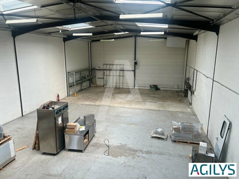24 Bis Rue Du Pre Des Aulnes, Pontault-Combault à louer - Photo de l’immeuble – Image 3 sur 5