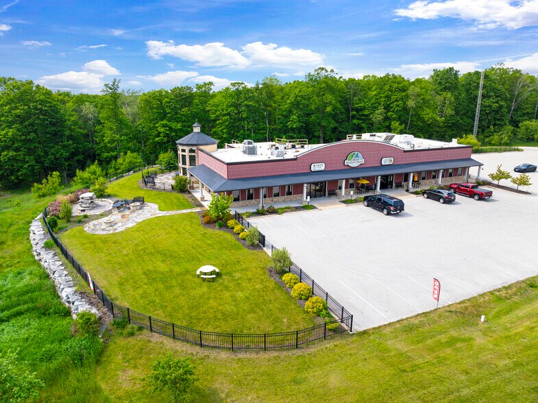 8103 WI-42 Hwy, Egg Harbor, WI à vendre - Photo de l’immeuble – Image 3 sur 48
