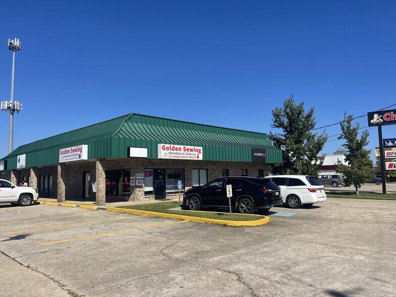 13847 Coursey Blvd, Baton Rouge, LA à louer - Photo de l’immeuble – Image 3 sur 25