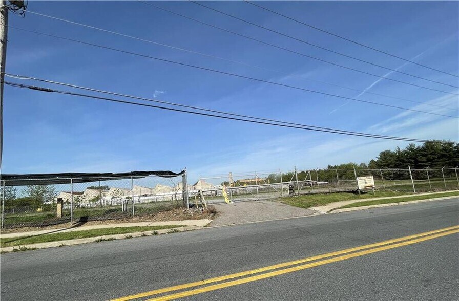 530 Milford St, Easton, PA à vendre - Photo de l’immeuble – Image 3 sur 3