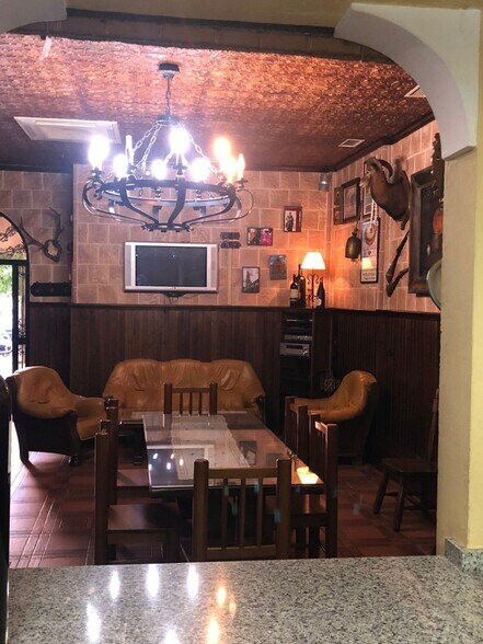 Local commercial dans Córdoba, Córdoba à vendre - Photo intérieure – Image 2 sur 12