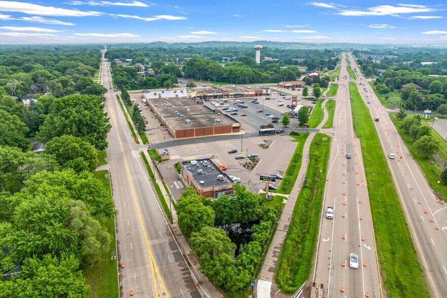 Mounds View Square portefeuille de 3 biens à vendre sur LoopNet.fr - Aérien – Image 3 sur 3