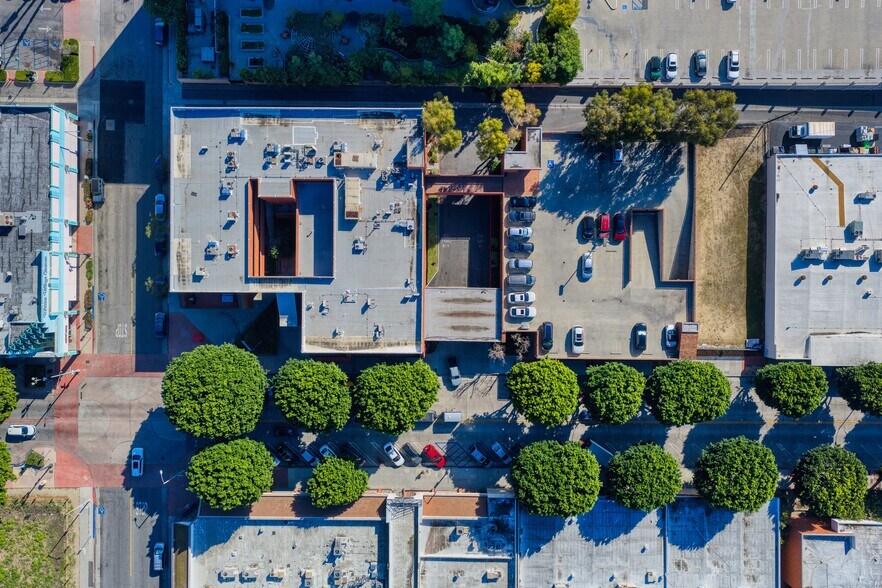 7200-7202 Greenleaf Ave, Whittier, CA à louer - Photo de l’immeuble – Image 2 sur 16