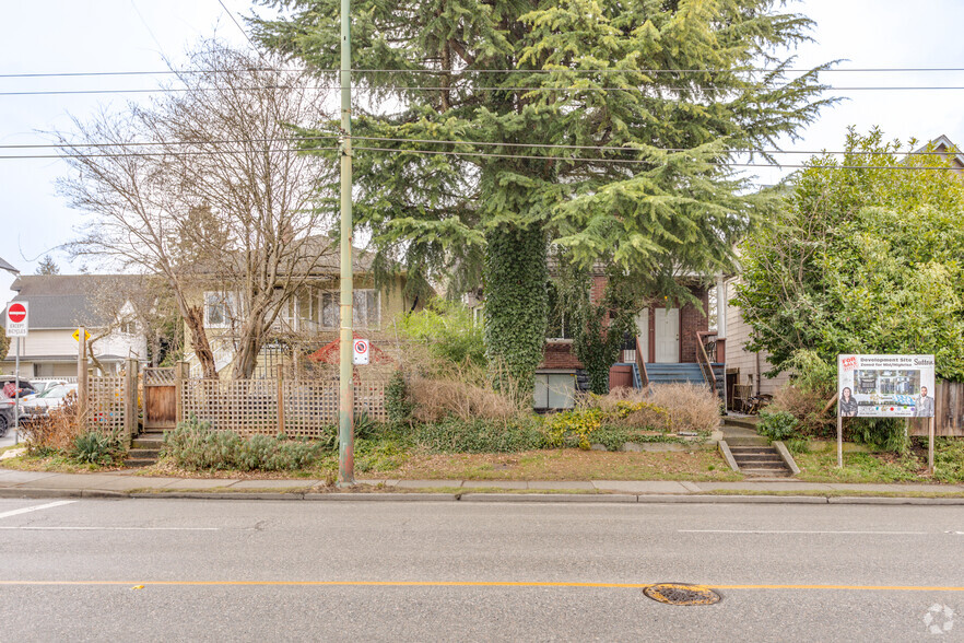 2966-3020 Fraser St, Vancouver, BC à vendre - Photo de l’immeuble – Image 2 sur 4