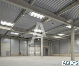 Industriel/Logistique dans Combs-la-Ville à louer Photo intérieure– Image 1 sur 1