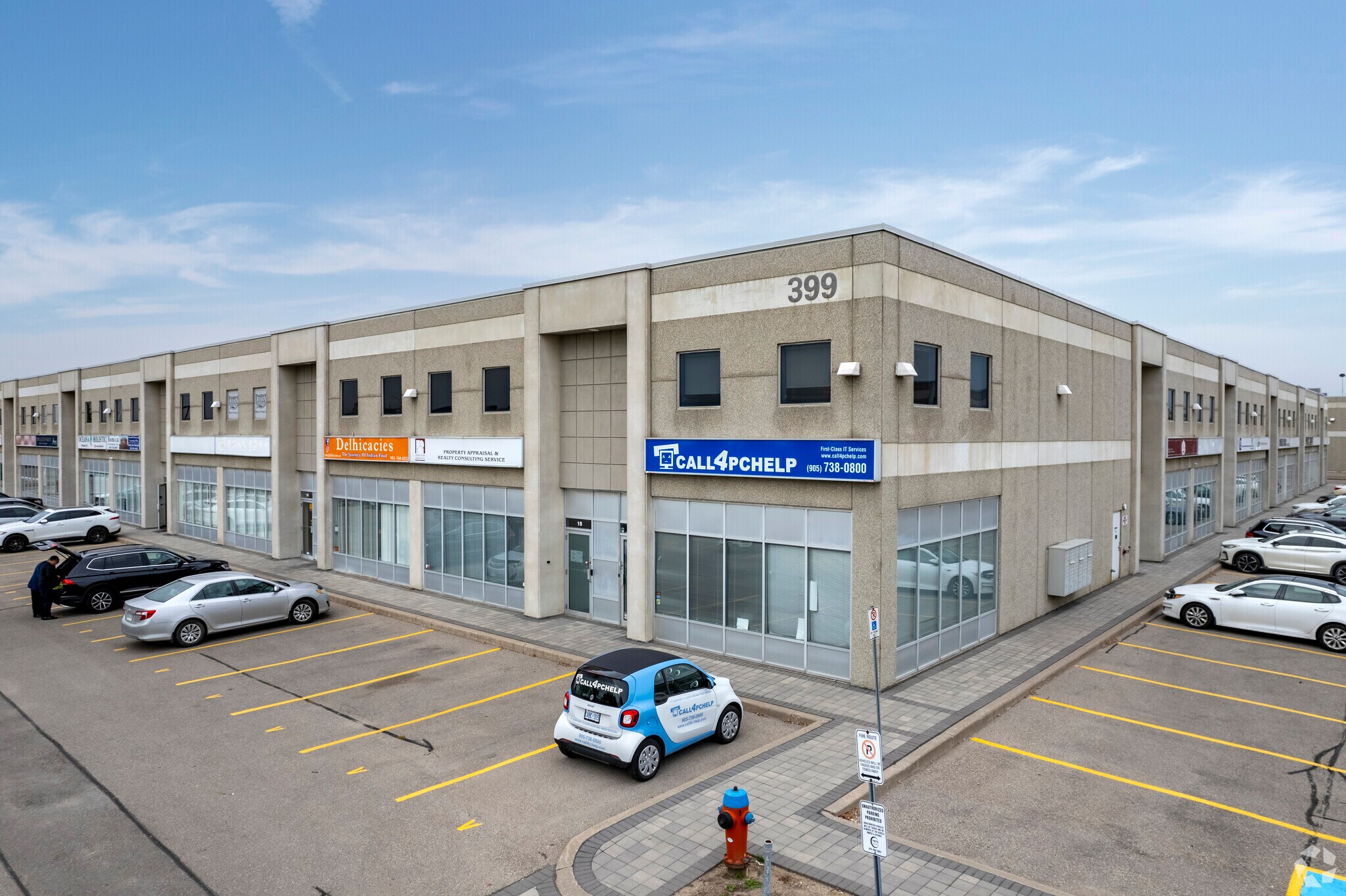 399 Four Valley Dr, Vaughan, ON à vendre Photo principale– Image 1 sur 6