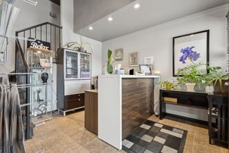8826 Rue Sherbrooke E, Montréal, QC à louer Photo intérieure– Image 2 sur 14