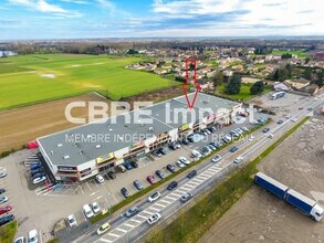Varennes-lès-Mâcon, SEL - Vue aérienne  vue de carte