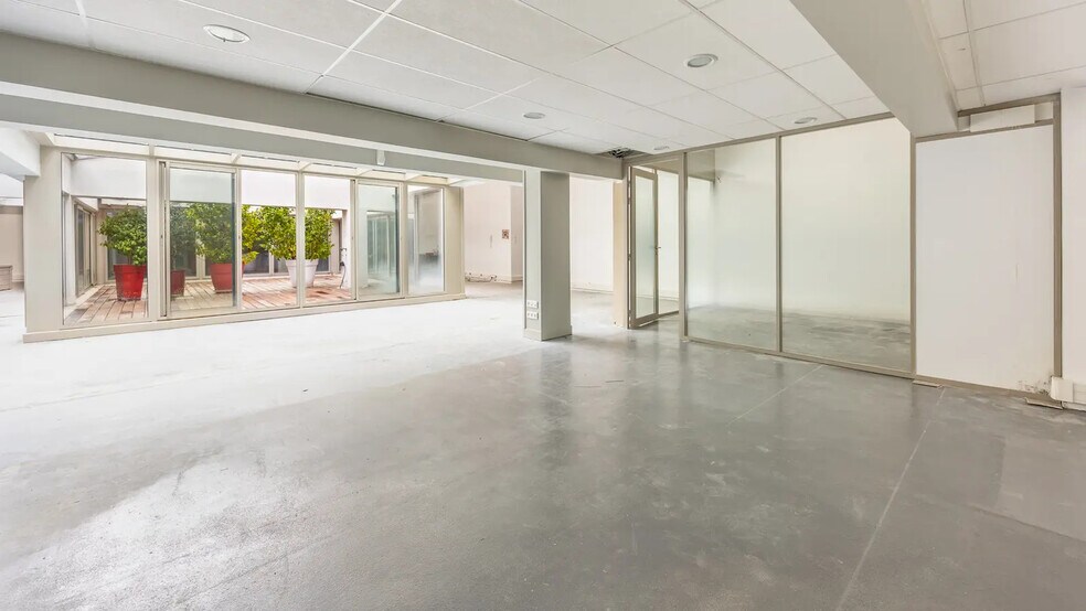 Bureau dans Paris à vendre - Photo de l’immeuble – Image 3 sur 12