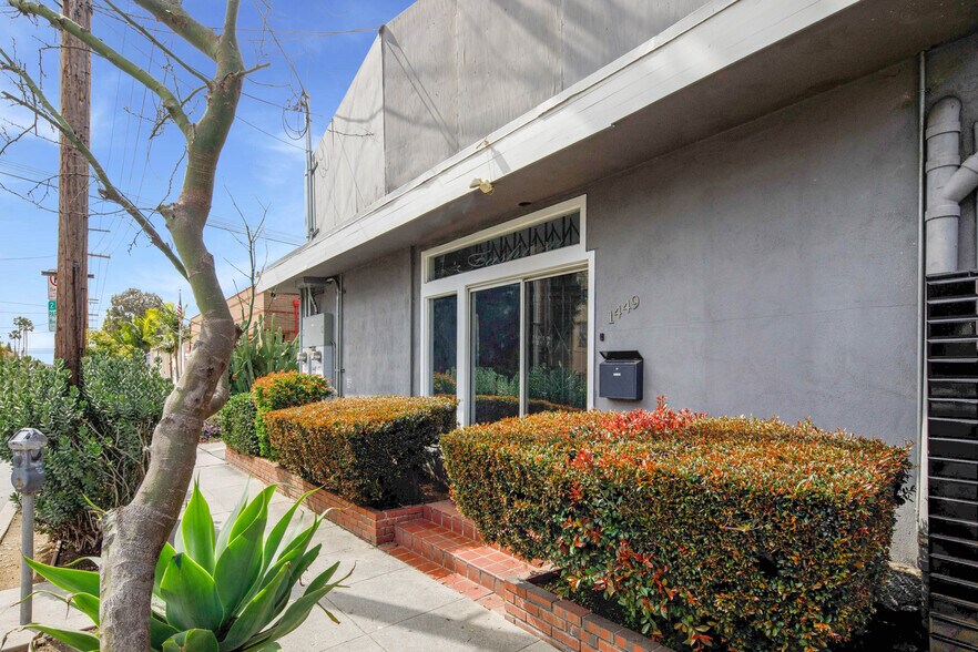 1449 N Gardner St, Los Angeles, CA à louer - Photo de l’immeuble – Image 2 sur 8