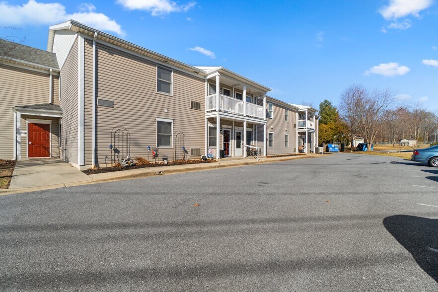 1 W Moser Rd, Thurmont, MD à vendre - Photo de l’immeuble – Image 3 sur 13