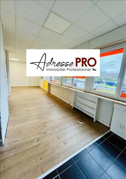 Local commercial dans Mérignac à vendre - Photo de l’immeuble – Image 2 sur 3