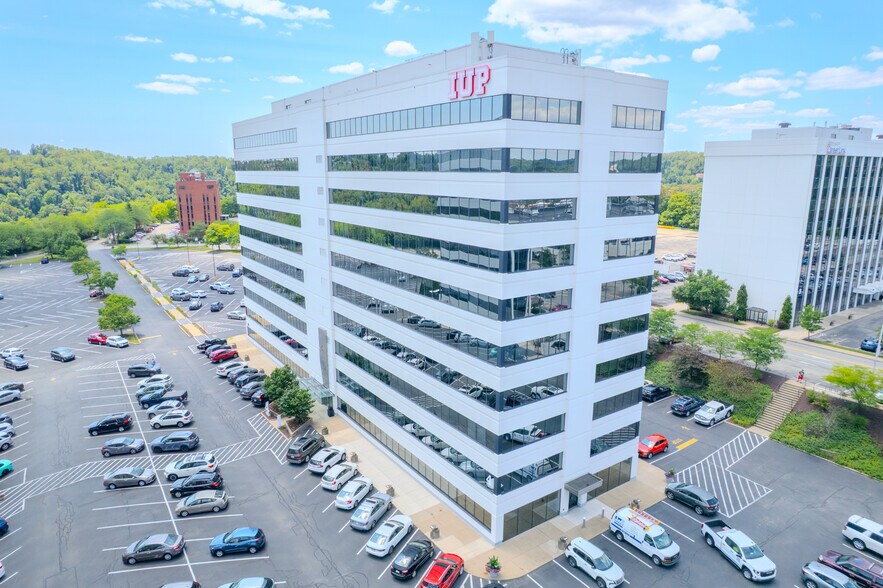 400 Penn Center Blvd, Pittsburgh, PA à louer - Photo de l’immeuble – Image 1 sur 9