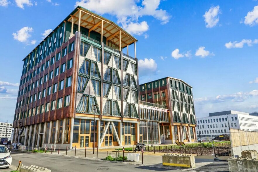 Local d’activités dans Nantes à louer - Photo de l’immeuble – Image 2 sur 15